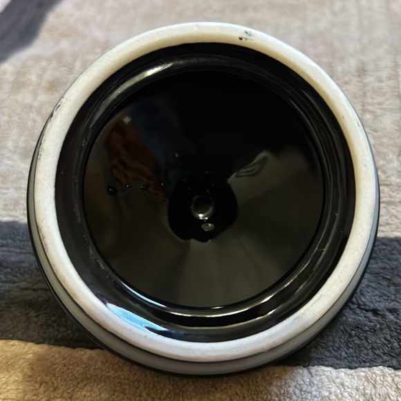 Warren Kimble Folk Art Storage Container with Lid. - Picture 10 of 10